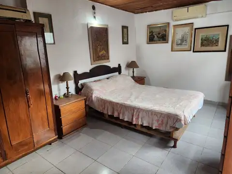 Casa 2 ambientes con 1 baño