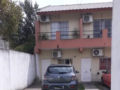 EN VENTA | Dúplex impecable en Castelar Sur  