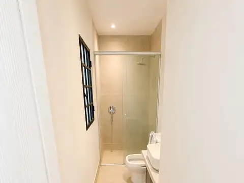 Casa 4 ambientes con 4 baños