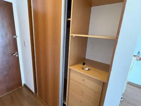 Departamento en Alquiler en Abasto, $ 360.000