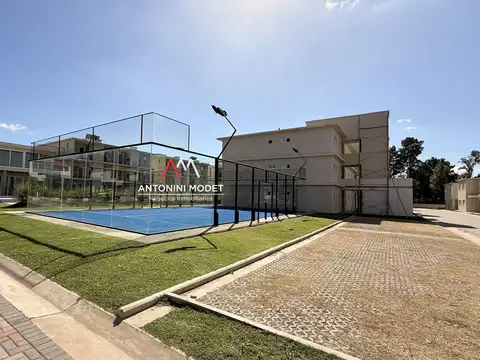 Casa en Venta en Pilar, USD 198.000