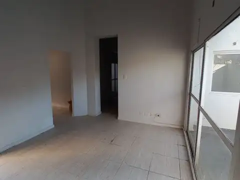 Depto Tipo Casa en Venta de 1 dormitorio
