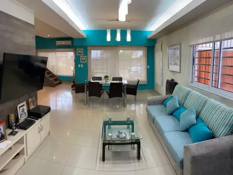 Casa en Venta en Quilmes, USD 189.000