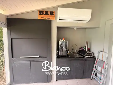 Casa 6 ambientes con 3 baños