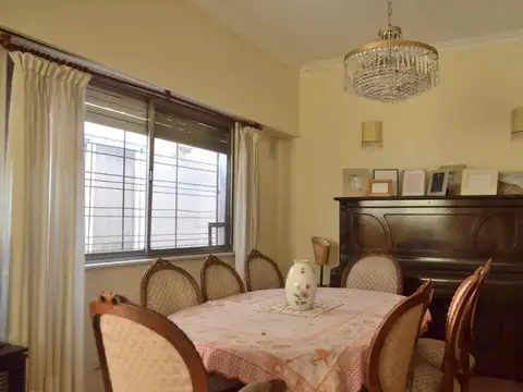 Depto Tipo Casa en Venta con 1 cocheras