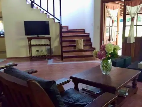 Casa en venta - 5 Dormitorios 4 Baños - Cocheras - 1500Mts2 - Cariló