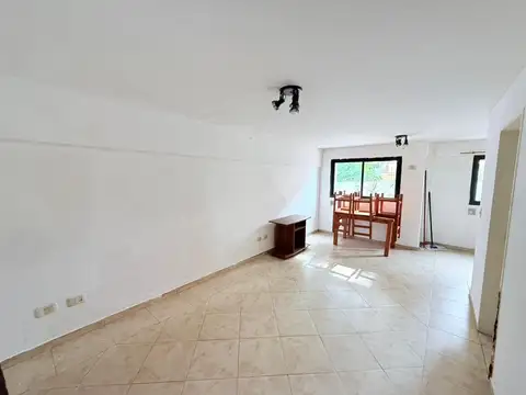 Departamento en Alquiler en Moron, $ 360.000
