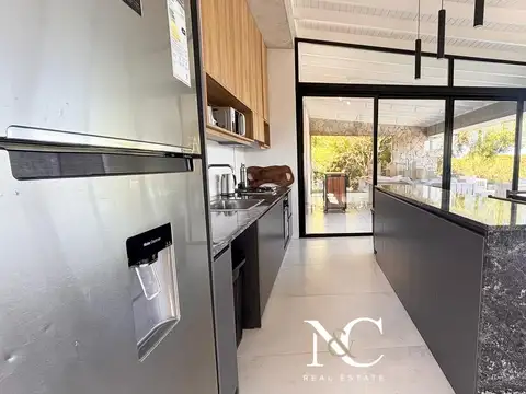 Casa en venta diseño hormigon, gas natural-losa radiante-cul de sac- residencial I Costa esmeralda