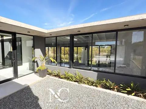 Casa en venta diseño hormigon, gas natural-losa radiante-cul de sac- residencial I Costa esmeralda