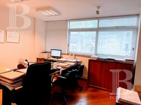 Oficina en  VENTA con COCHERA