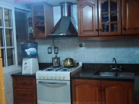 Casa 4 ambientes con 4 baños