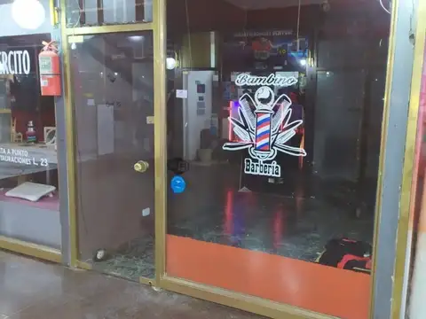 LOCAL DE 2 PLANTAS EN VENTA EN GALERÍA ACAPULCO, BELGRANO C.