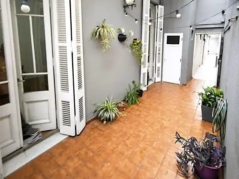 VENTA PH 3AMB. VILLA LURO PB 2 PATIOS Y PARRILLA