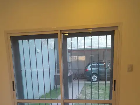 HERMOSA CASA  ESTILO MINIMALISTA