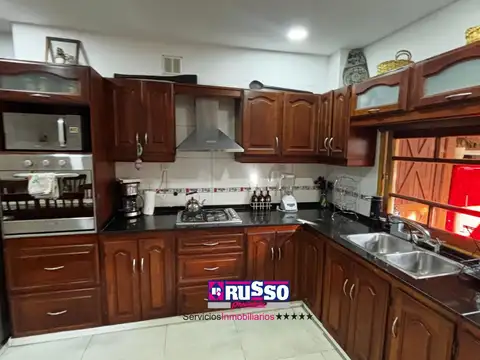 Casa en Venta en San Justo, USD 9.999.999