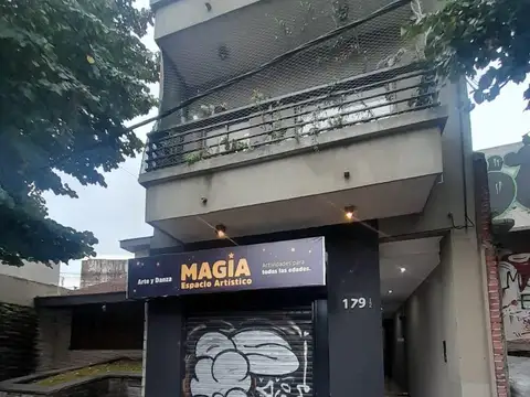 Plaza Yrigoyen e/ 60 y Diag. 75 100