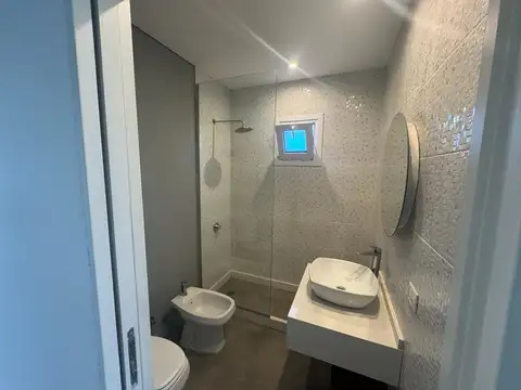 Casa 6 ambientes con 3 baños