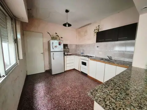 Depto Tipo Casa 2 ambientes con 1 baño