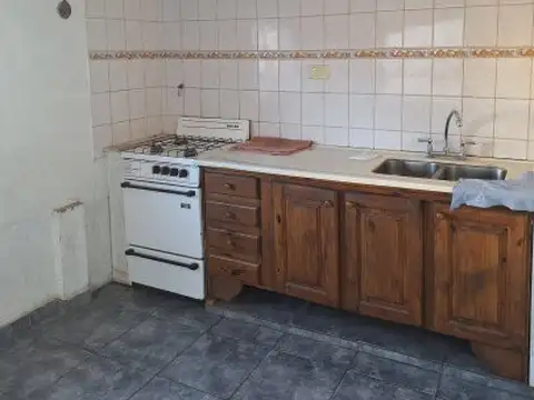 Depto Tipo Casa en Alquiler en General San Martin, $ 700.000