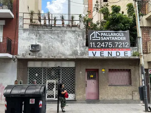 Venta terreno en Flores