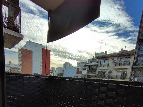 1 amb fte bcon  ampl/lum!  placard-  PqRIvad- Centenario