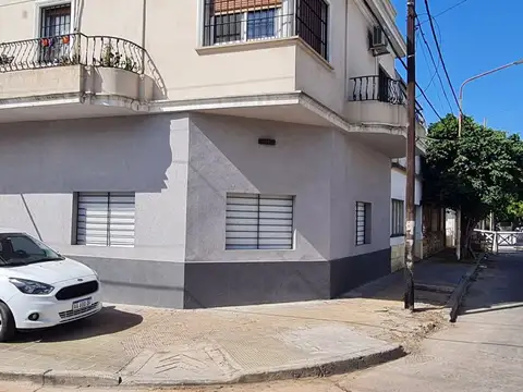 Depto Tipo Casa en Alquiler de 3 ambientes