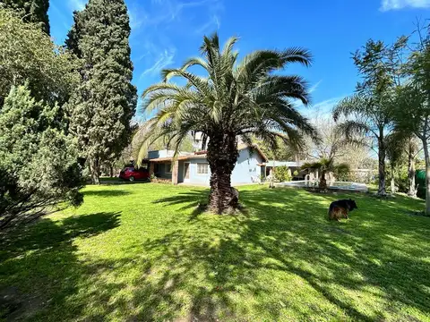 VENTA CASA QUINTA 5 AMBIENTES CON GALERIA Y PILETA -  DERQUI