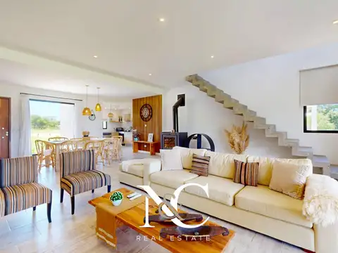 Casa en venta en Costa Esmeralda fondo al golf