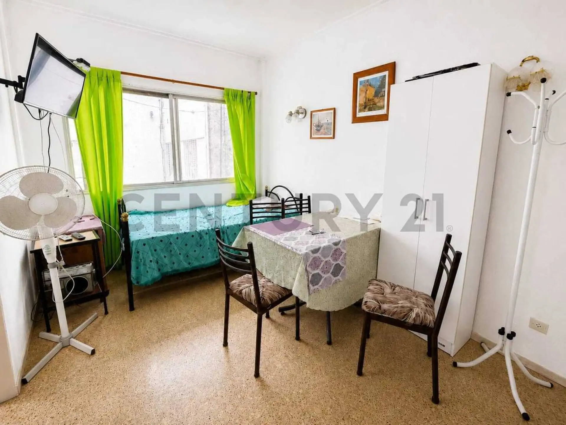 Monoambiente dividido 25m² en Centro, 6° piso con cocina independiente