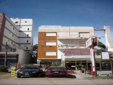 Av. 3 4300, Piso 3