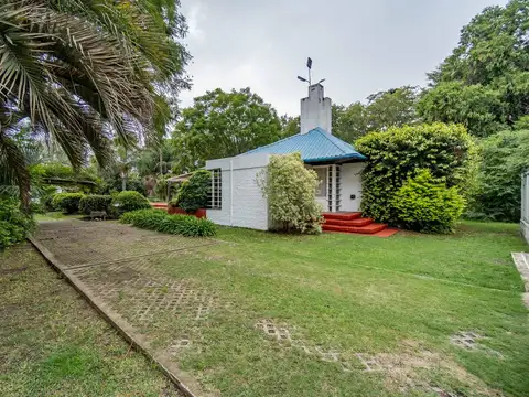VENTA - Casa - Quincho, Parrillero, Piscina y Cancha de tenis - Funes, Santa Fe.