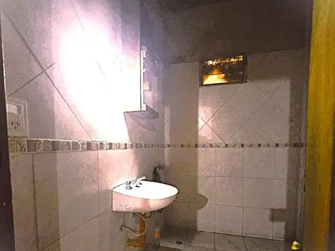 Casa en Venta en Isidro Casanova, USD 75.000