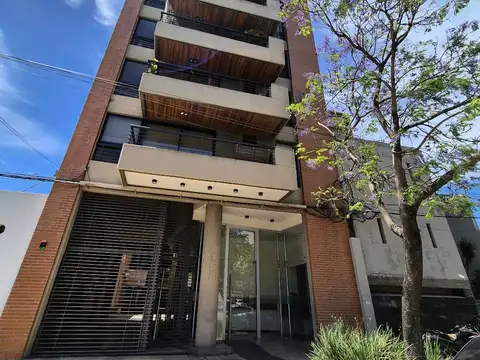 Exclusivo duplex 2 dormitorios con cochera, edificio Vesalius