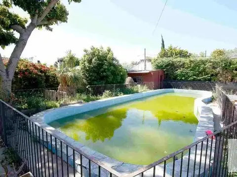 Casa en Venta en Manuel B Gonnet, USD 240.000
