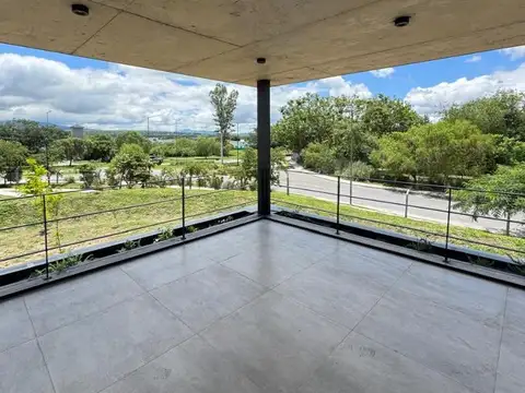 Casa en Alquiler en Zona Centro, USD 1.800