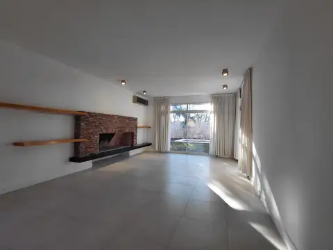Casa 6 ambientes con 3 baños