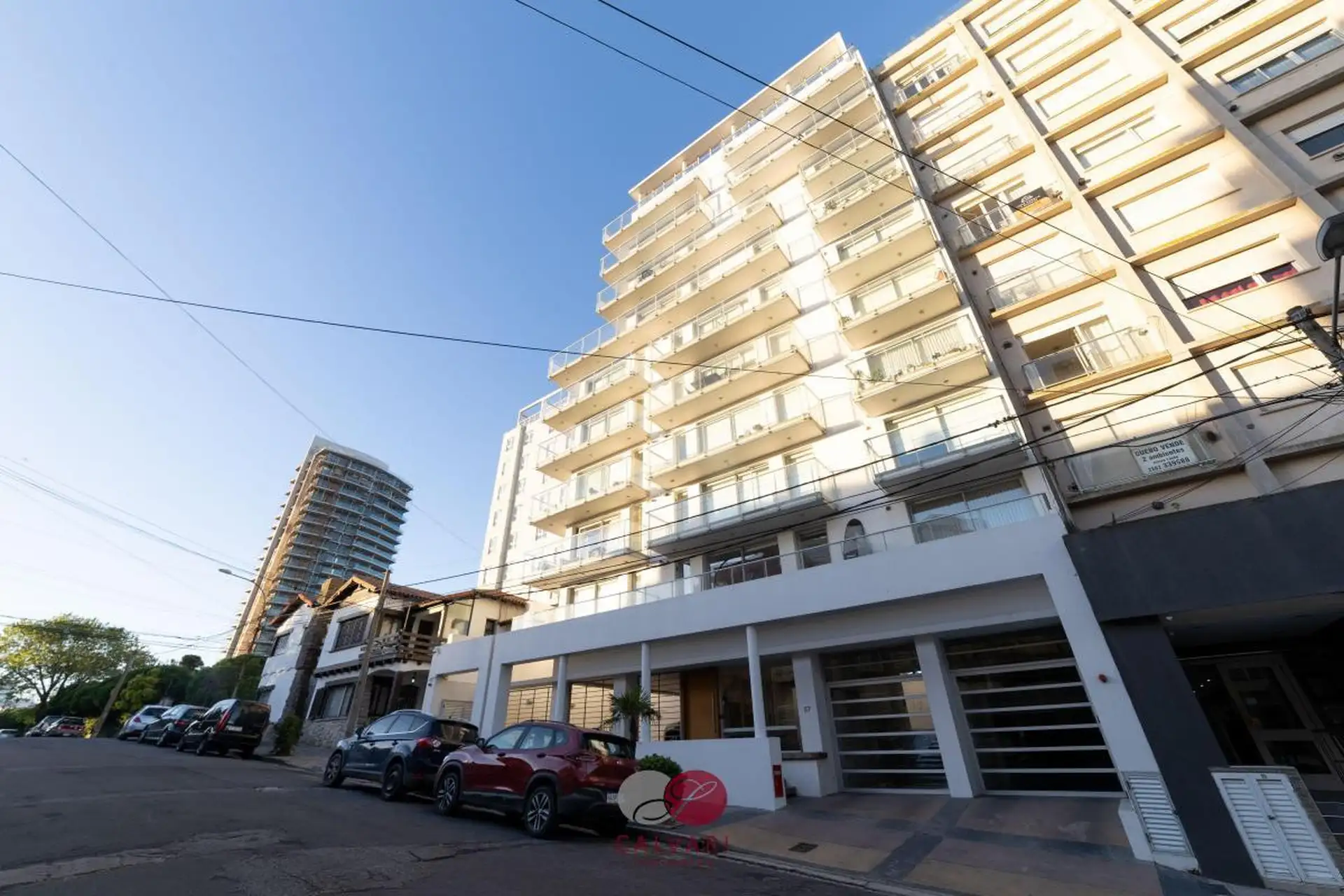 Depto 3 amb, 90m² con cochera y ascensor - Vista al mar