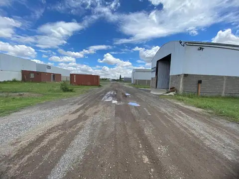 ALQUILO LOTE INDUSTRIAL 3.500 Mts2 VILLA RETIRO