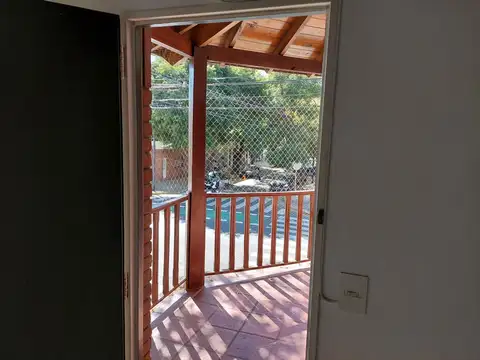 Depto Tipo Casa en Alquiler de 2 dormitorios