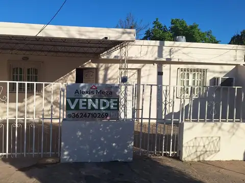 Casa en Venta! a mts. de Av. Castelli