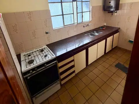 Depto Tipo Casa en Venta 70 años