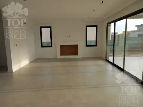 Casa en Venta en Puertos, USD 450.000