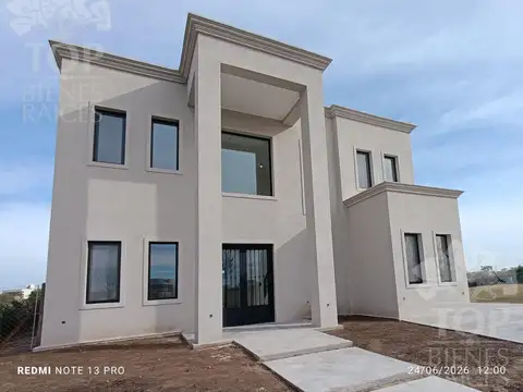 Casa en Venta al Oeste