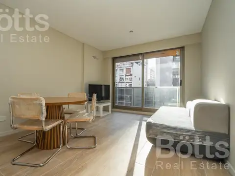 Hermoso departamento de un ambiente al contra-frente y balcón