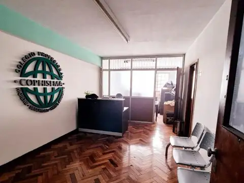 Oficina 4 ambientes con 1 baño