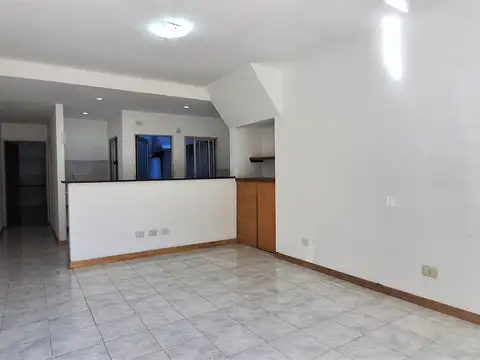 Depto Tipo Casa en Venta de 2 ambientes