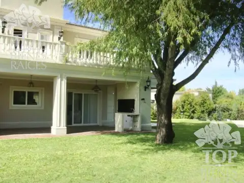 Casa en Venta de 6 dormitorios