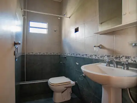 Depto Tipo Casa en Venta 60 años