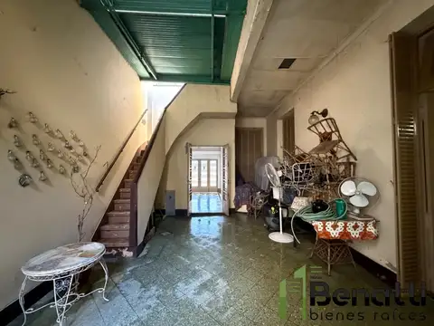 Casa en VENTA Villa Luro, 4 amb con garaje/ patio/ terrazas