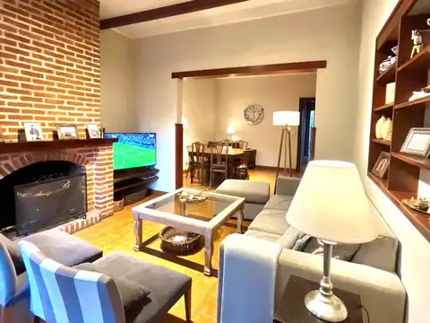 Casa 4 ambientes con 3 baños